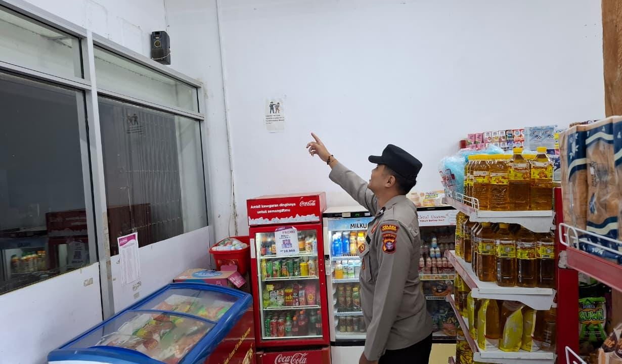 Piket Polsek Patroli kepertokoan diwilkum Polsek Sematu Jaya