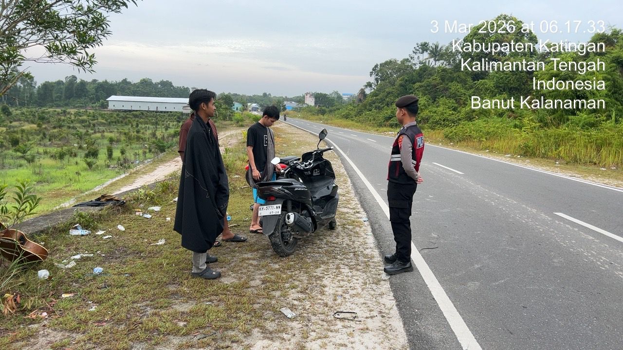 Antisipasi Balapan Liar Saat Saur, Personel Samapta Polres Katingan Gelar Patroli.