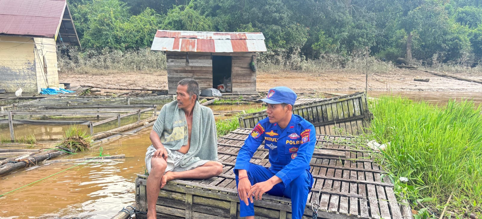 Dekat dengan Nelayan, Ditpolairud Polda Kalteng Gelar Sambang Kamtibmas di Buntok Sebrang