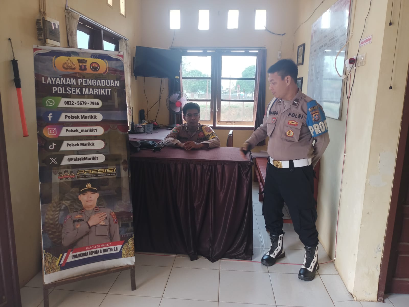 Personil Polsek Marikit Stand By di Mako Penjagaan.