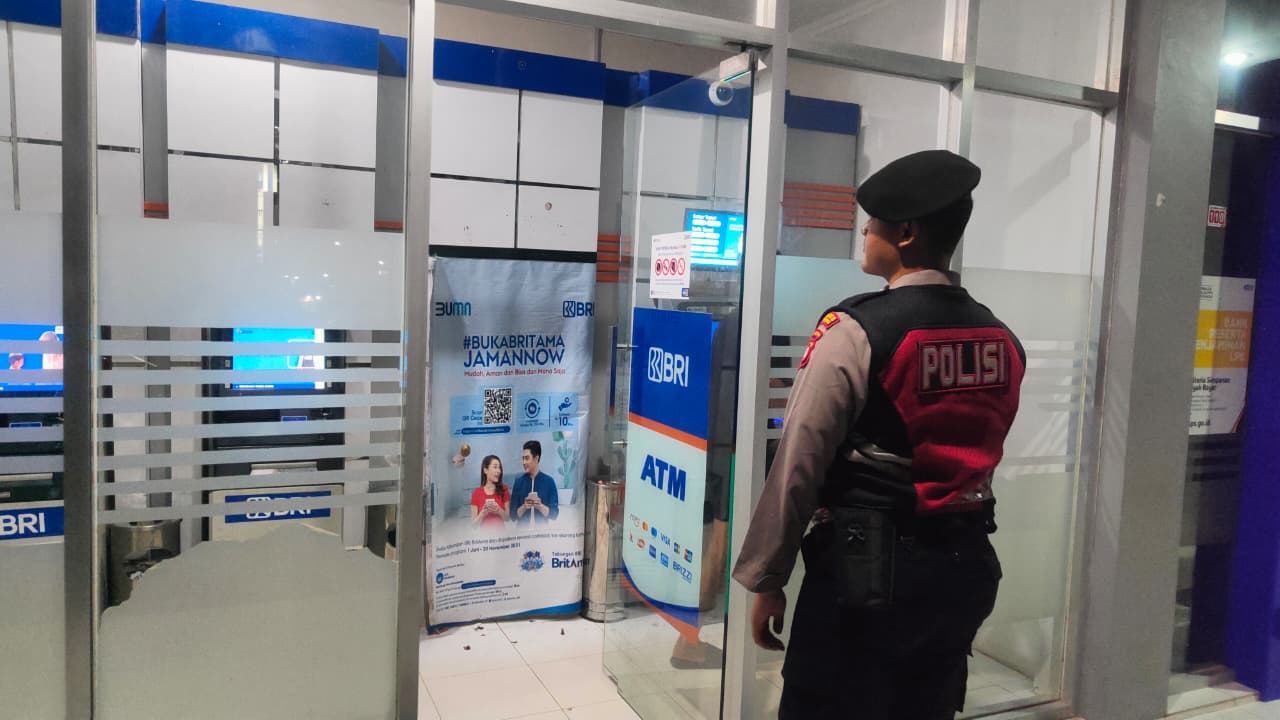Piket Samapta melaksanakan Patroli di Objek-objek Vital Bank ATM