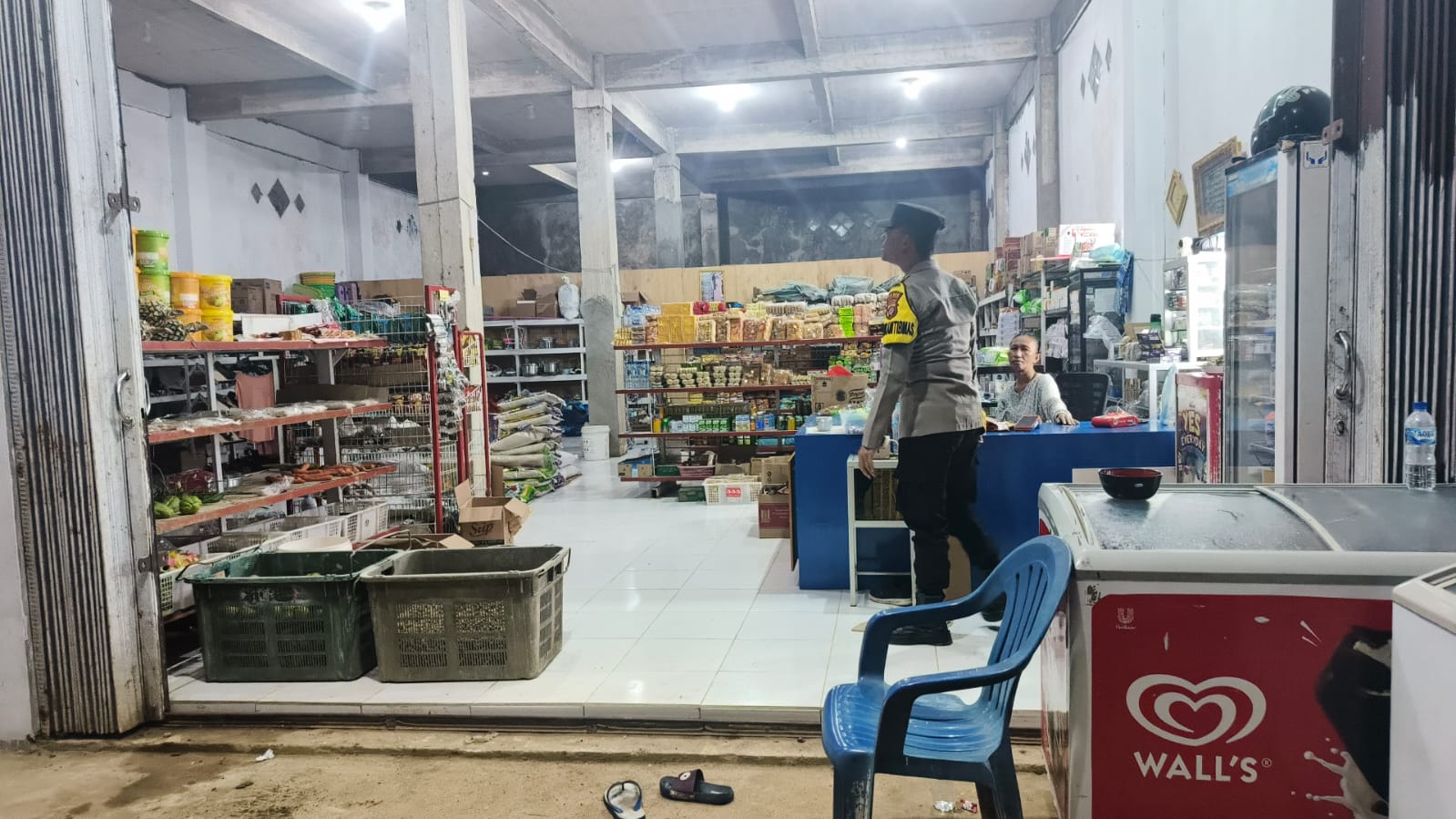 Piket Polsek Patroli kepertokoan diwilkum Polsek Delang