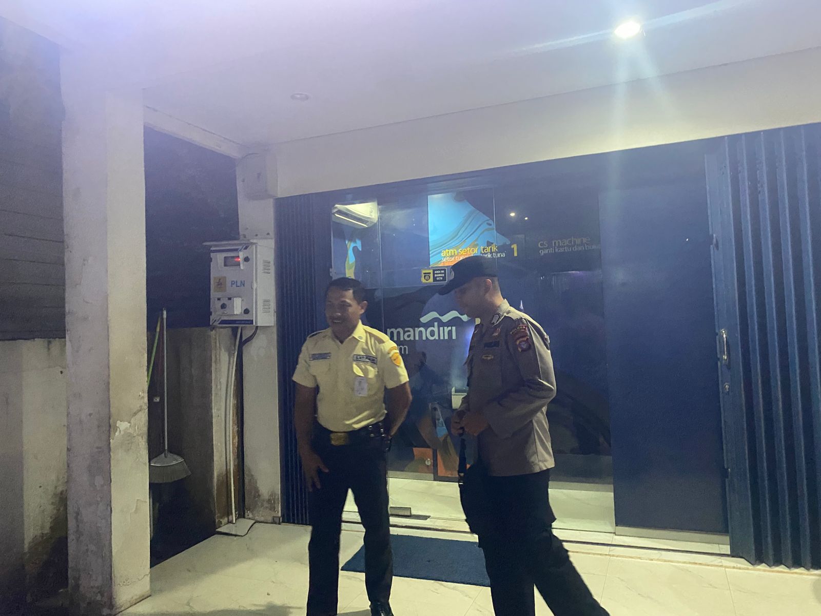 Polsek Bulik laksanakan patroli malam ke bank dan ATM