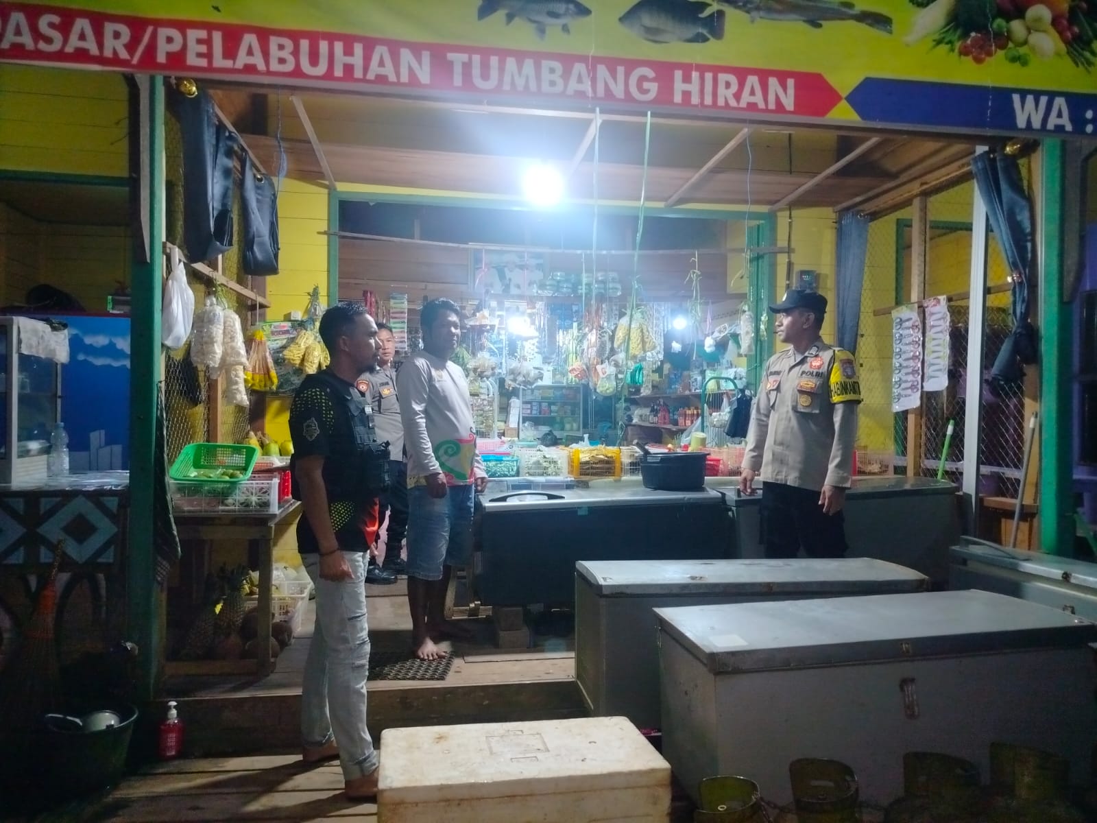 Pendekatan Persuasif: Polsek Marikit Ajak Warga Terlibat dalam Patroli Malam
