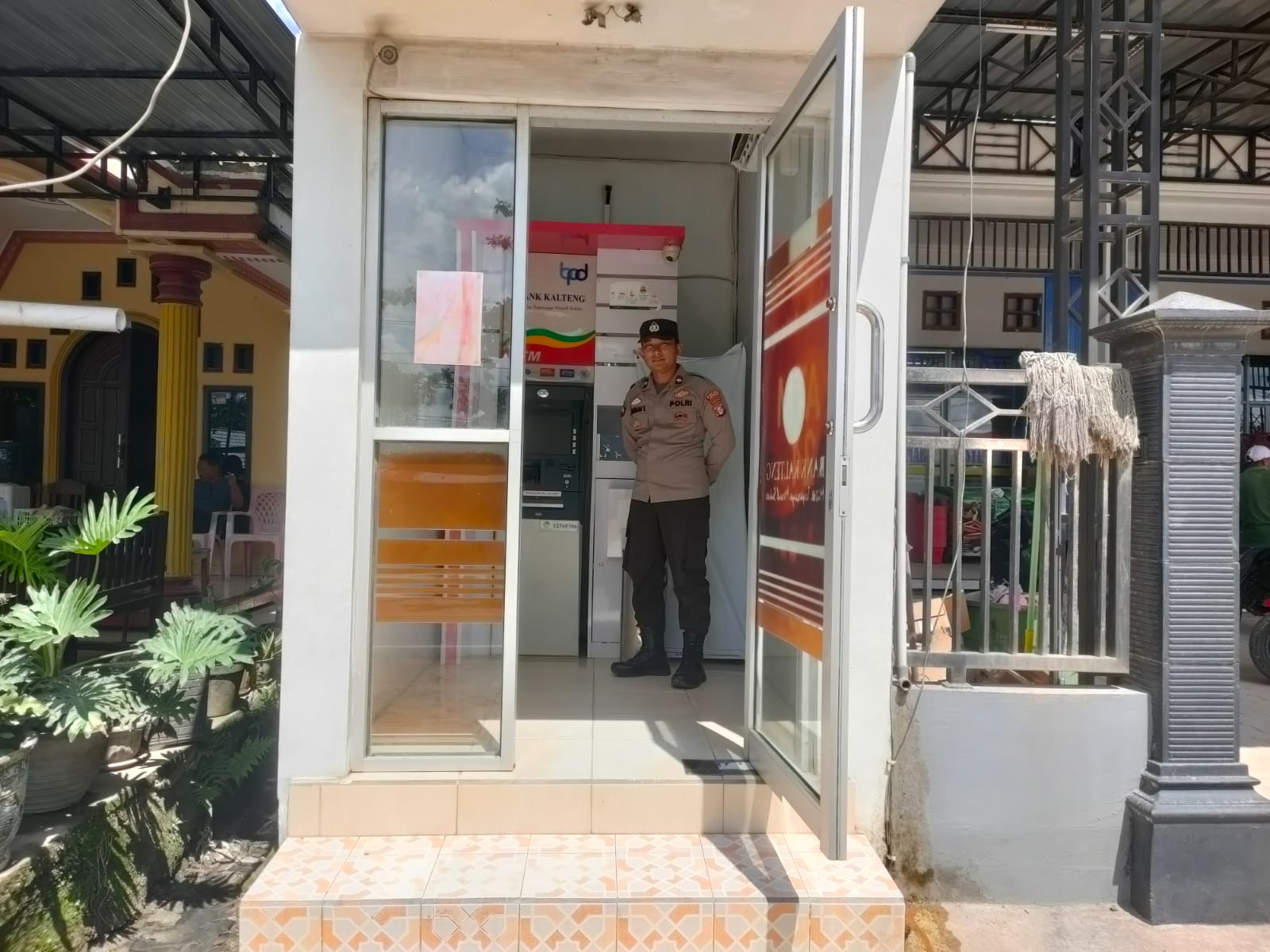 Polsek Sematu jaya Polres Lamandau terus melakukan upaya dalam menjaga keamanan dan ketertiban masyarakat (Kamtibmas) di wilayah hukumnya.