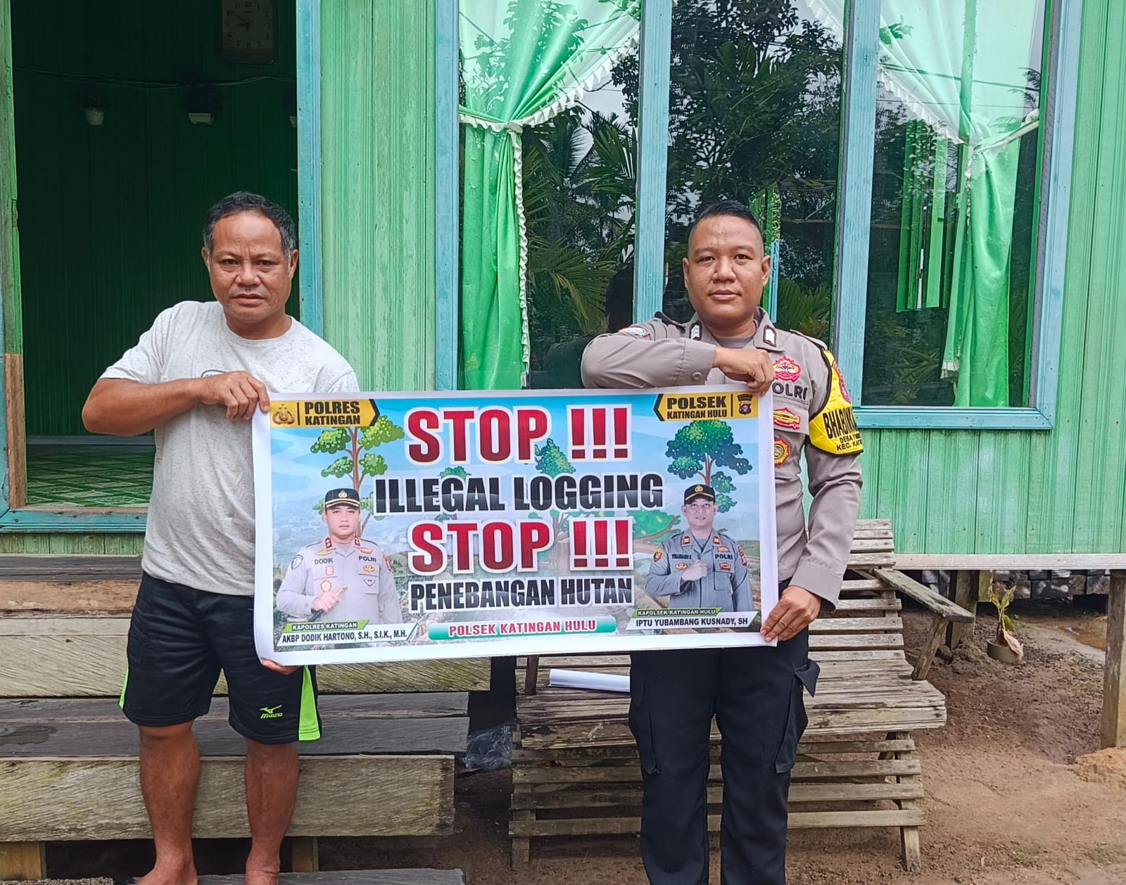 Upaya Pencegahan Penebangan Hutan secara Liar (Ilegal Logging), Bhabinkamtibmas sosialisasi kepada masyarakat.