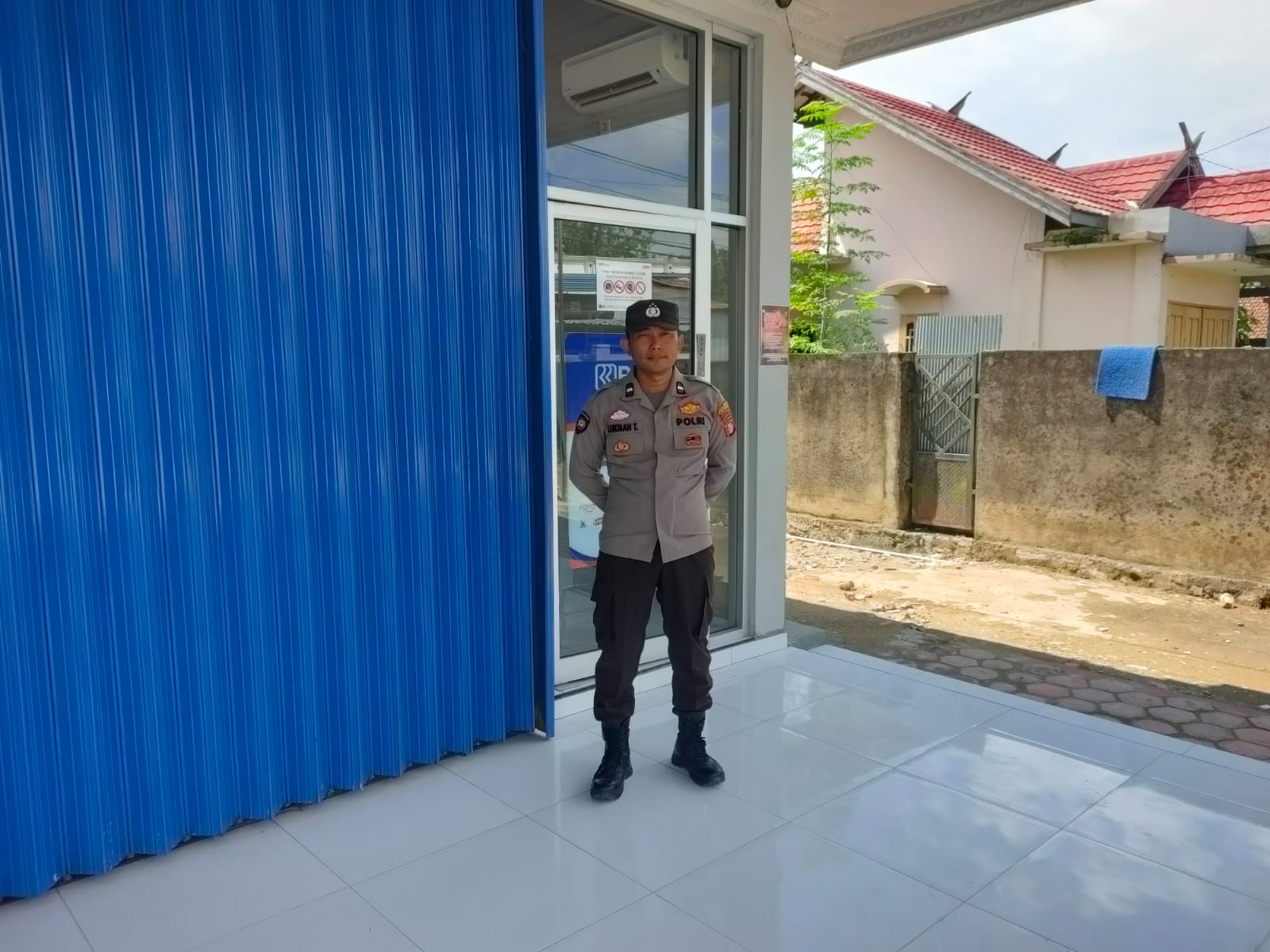 Polsek Sematu Jaya tingkatkan patroli bank dan ATM saat jam istirahat operasional pelayanan