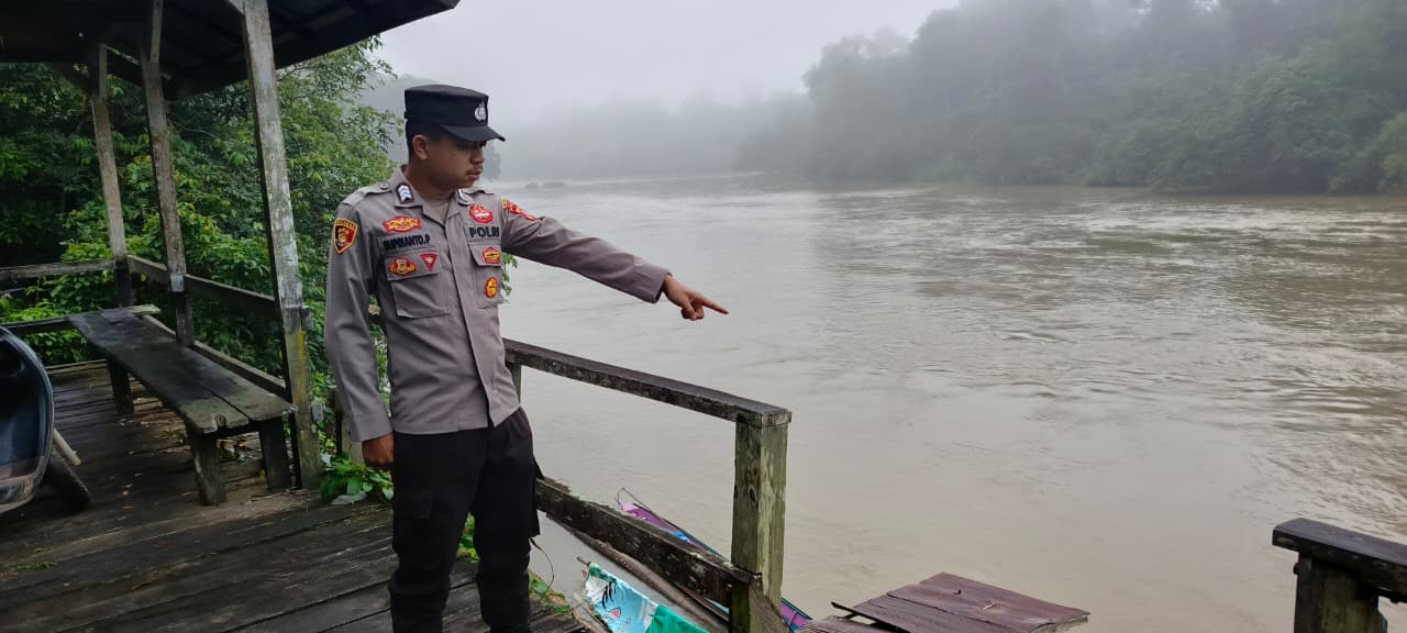 Debit Air DAS Lamandau Stabil, Polsek Lamandau Terus Lakukan Pemantauan