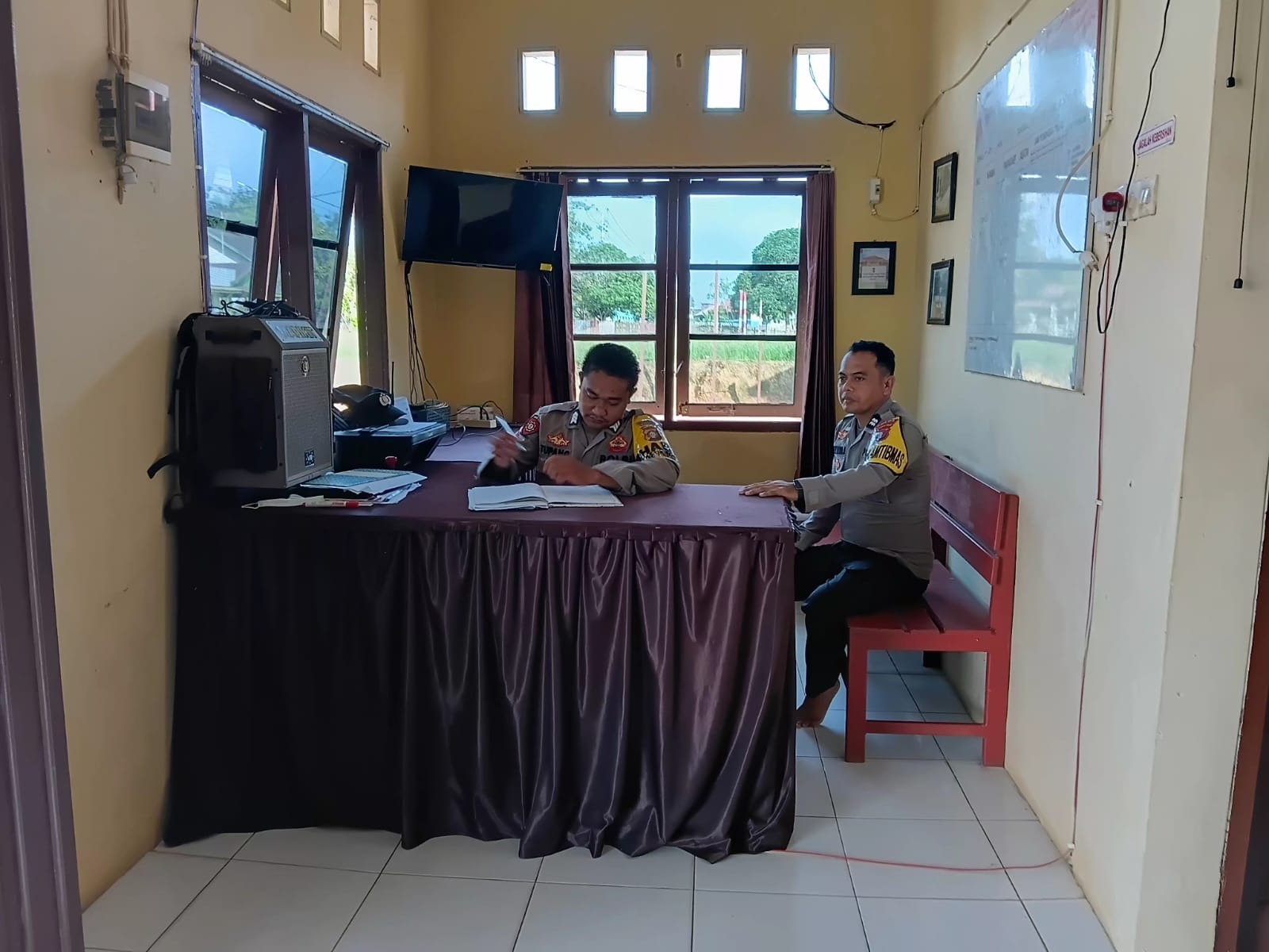 JAGA PROFESIONALITAS, POLSEK MARIKIT GELAR WASDAL WASINTERNAL PIKET MAKO 1×12 JAM