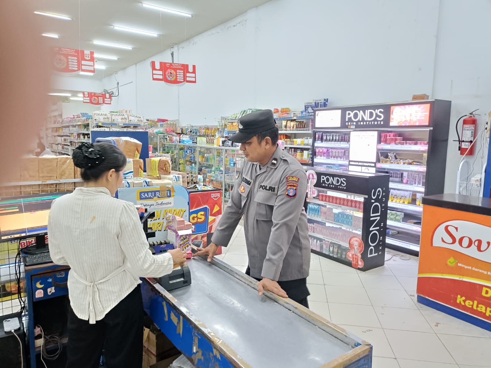 Monitoring Pertokoan pada Malam Hari, Polsek Bulik Pastikan Situasi Tetap Aman dan Kondusif