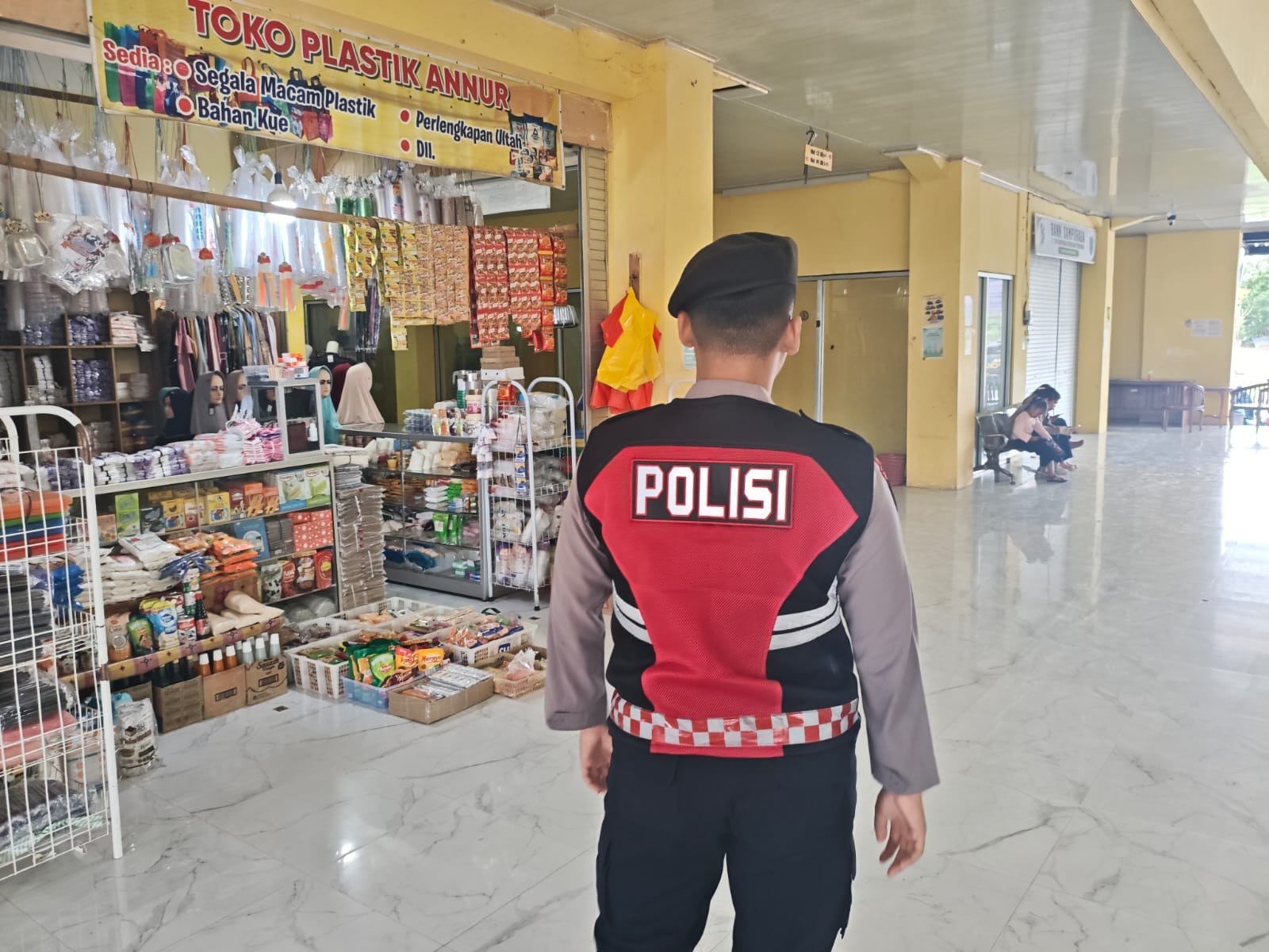 Sat Samapta Polres Lamandau Patroli Pasar Induk, Pantau Situasi Kamtibmas
