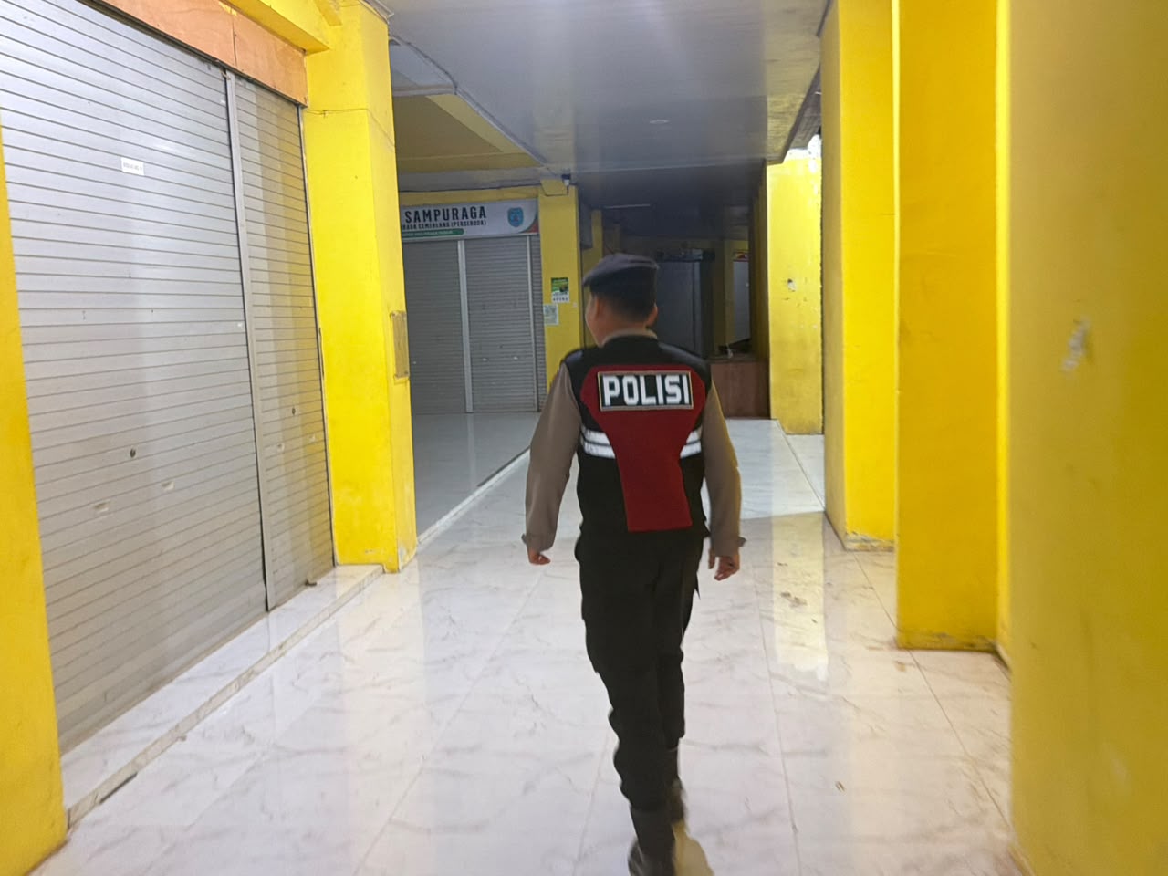Sat Samapta Polres Lamandau Patroli Pasar Induk, Pastikan Aktivitas Masyarakat Tetap Aman