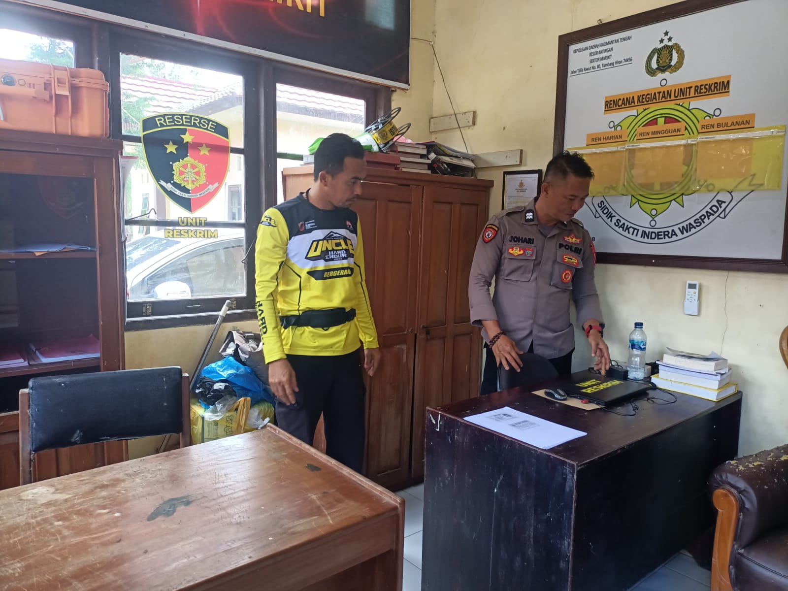 Waspada Setiap Saat, Personel Piket Mako Polsek Marikit Siaga Jaga Kamtibmas