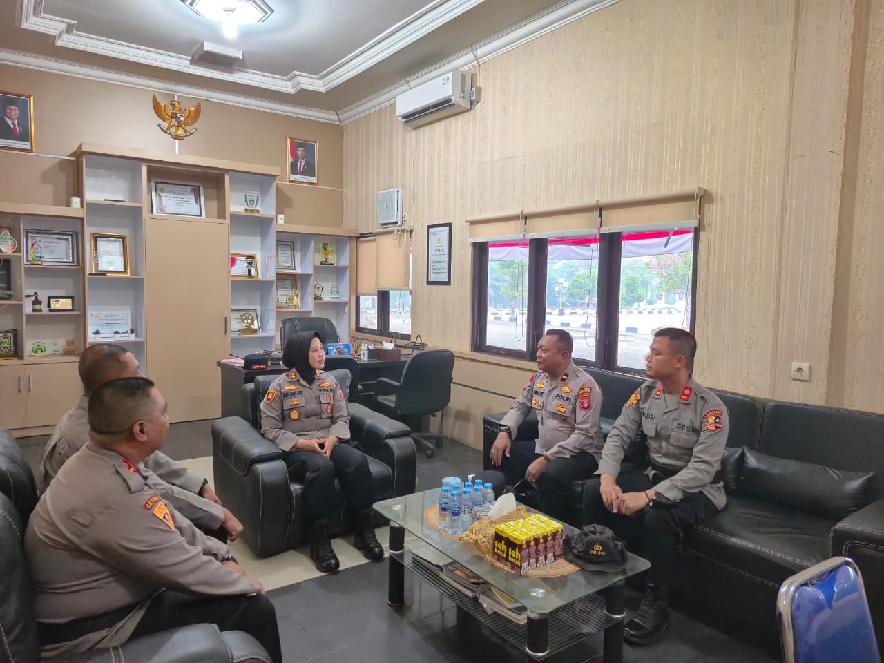 Kapolres Gunung Mas Beri Arahan Tim Edukasi Karhutla, Tekankan Kesehatan dan Pendekatan Humanis