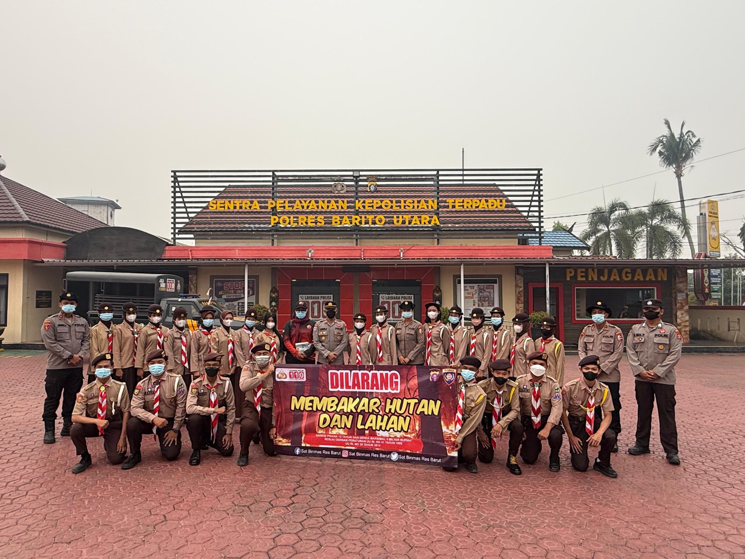 Gandeng Serdik Sespimma Polri, Polres Barito Utara Masifkan Edukasi Karhutla dan Layanan Kesehatan Bagi Masyarakat