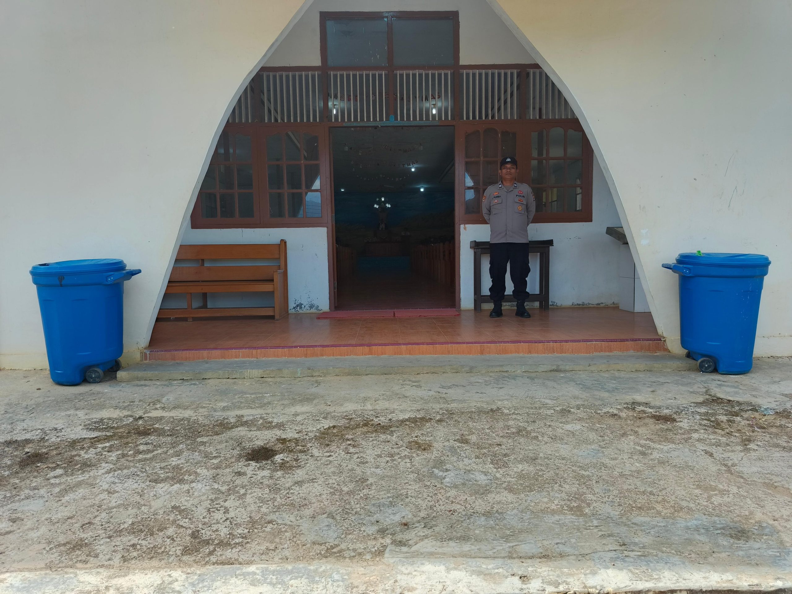 Polsek Delang Monitoring Tempat Ibadah, Pastikan Keamanan Masyarakat