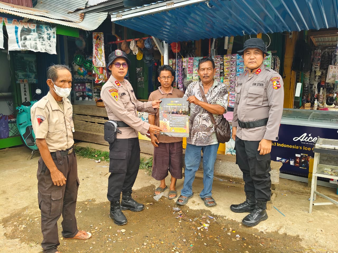 Tim Satgas Karhutla Lemdiklat Polri Edukasi Warga Bahitom Cegah Karhutla