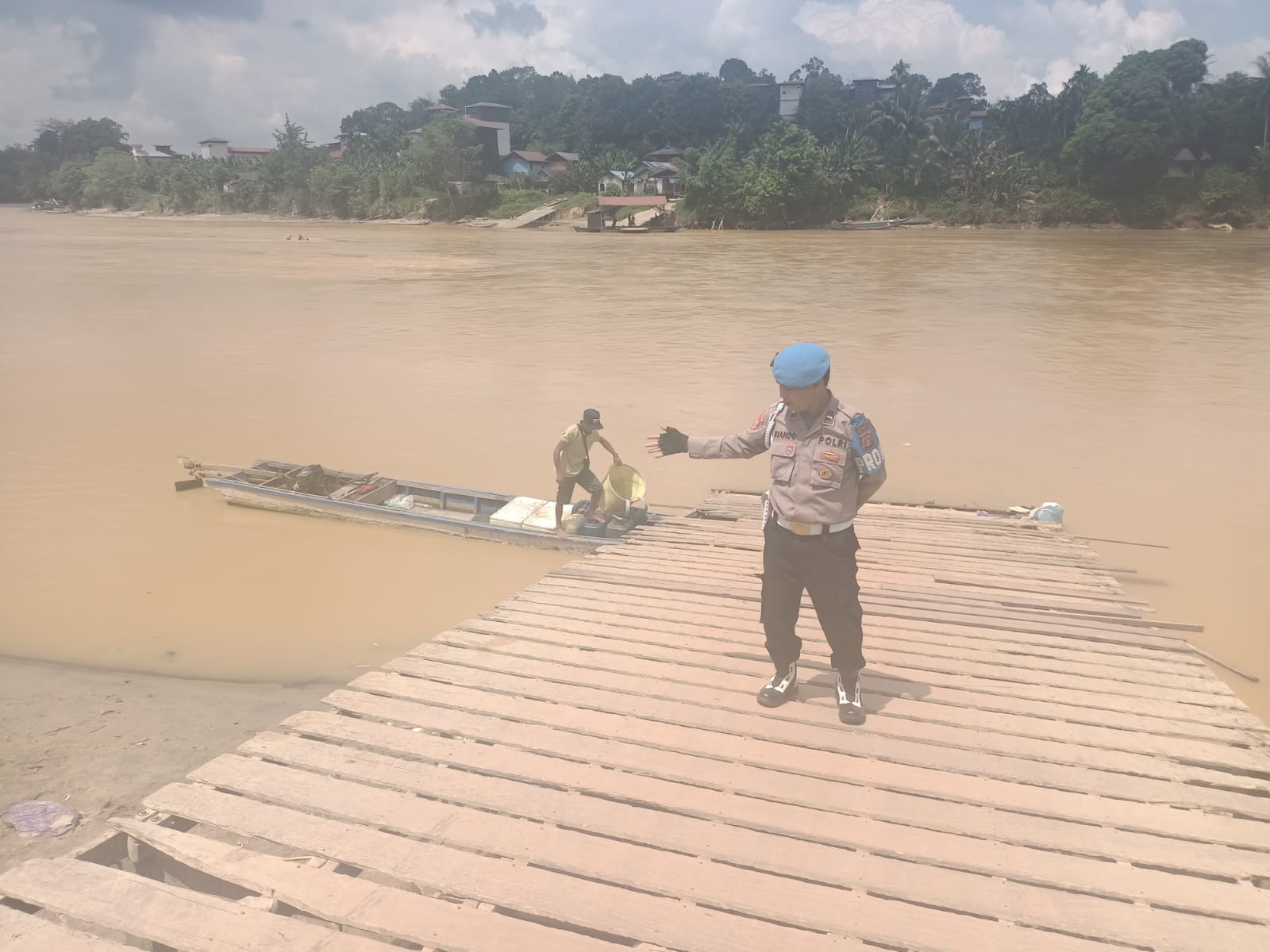 Sungai Katingan Aman, Aktivitas Warga Berjalan Normal dan Kondusif