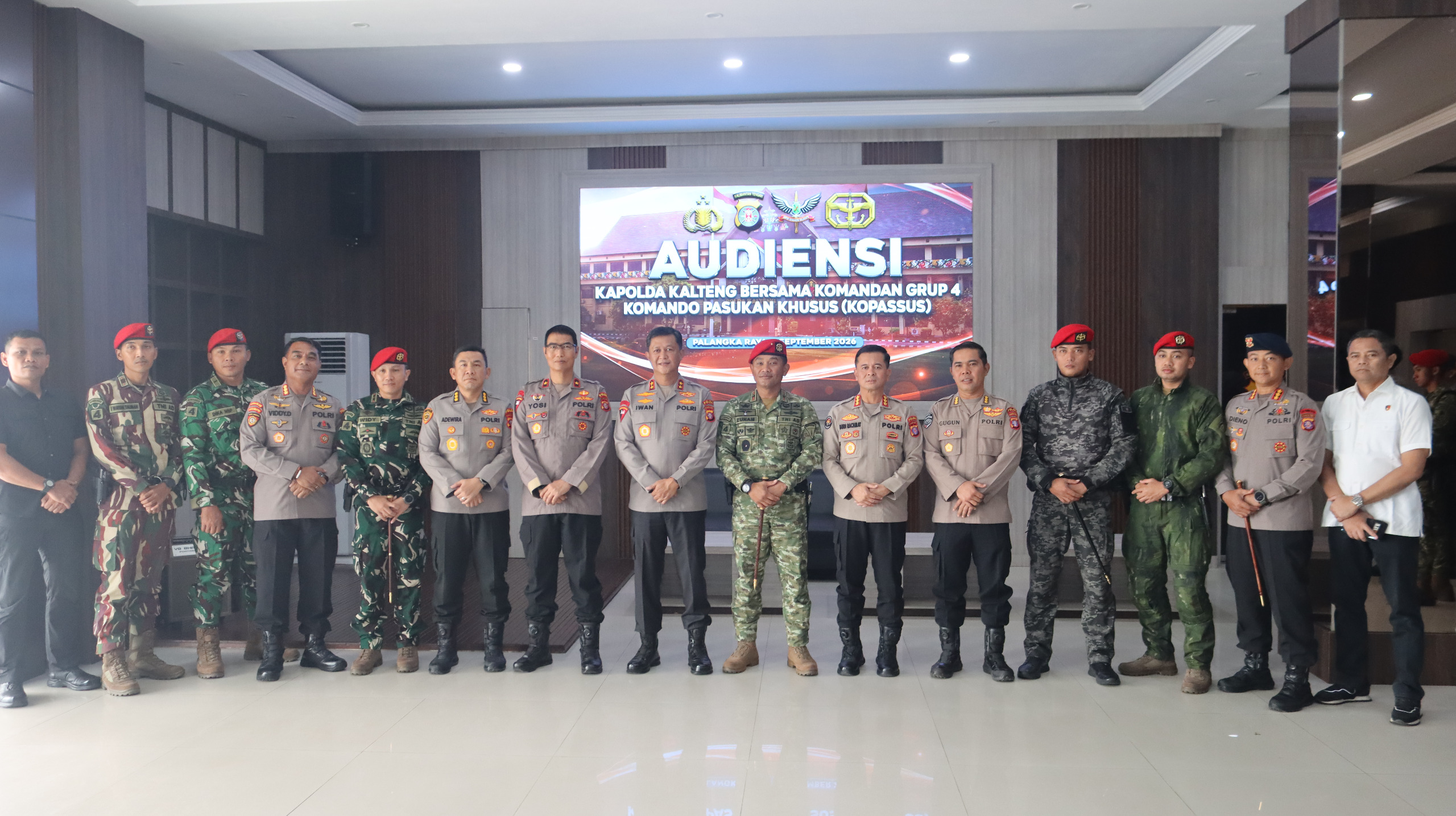 Perkuat Sinergitas TNI-Polri, Kapolda Kalteng Audiensi Bersama Kopassus Grup 4