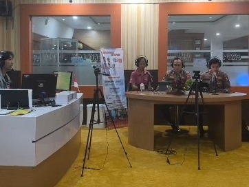 Masifkan Mitigasi, Mahasiswa STIK Lemdiklat Polri Sosialisasikan Karhutla di RRI Pro 1