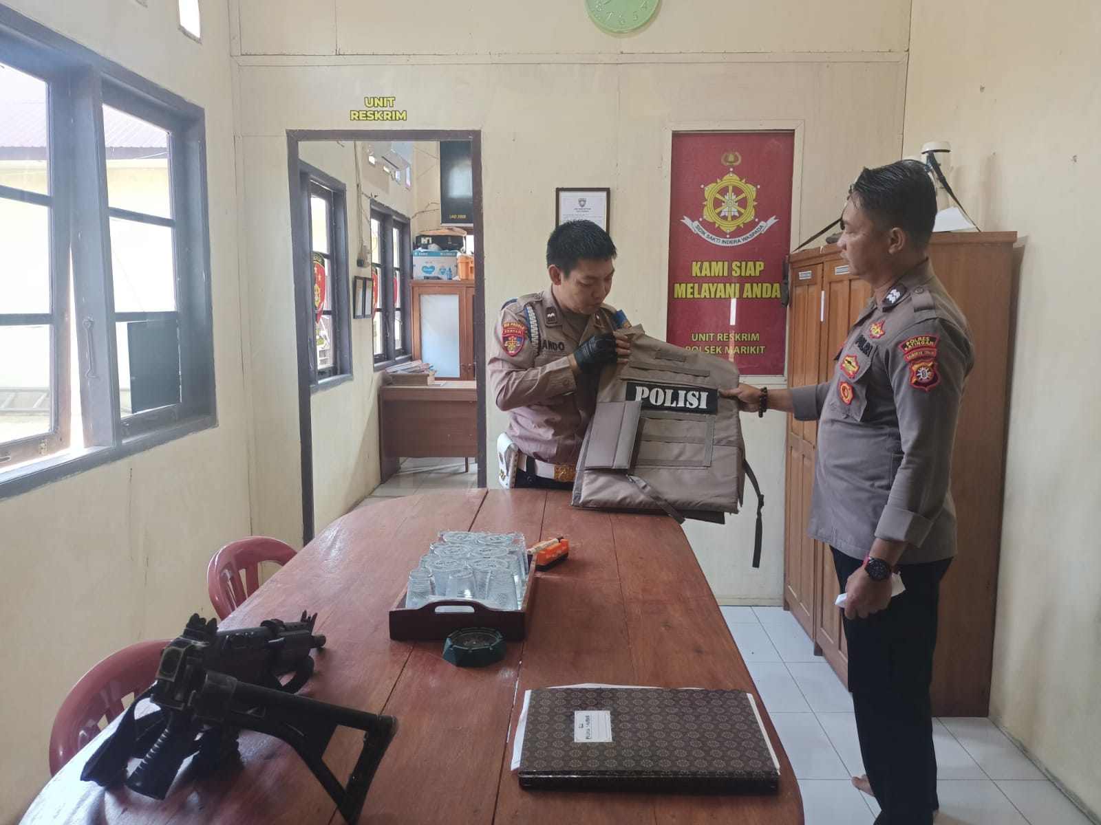 Keamanan Mako Terjaga: Personel Piket Polsek Marikit Siaga Bertugas