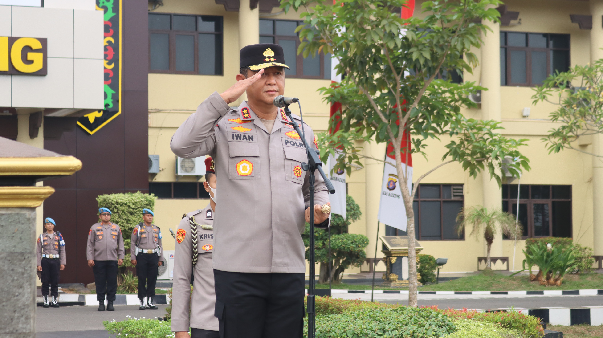 Beri Arahan Saat Apel Pagi, Kapolda Kalteng: Fokuskan Mitigasi ke Pemilik Lahan untuk Cegah Karhutla
