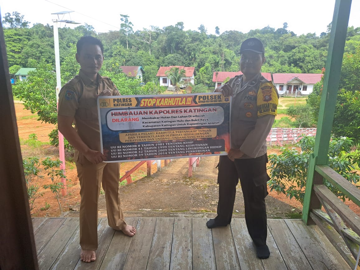 Upaya Pencegahan Kebakaran Hutan dan Lahan di Kecamatan Katingan Hulu dan Bukit Raya, Bhabinkamtibmas sosialisasi kepada masyarakat.