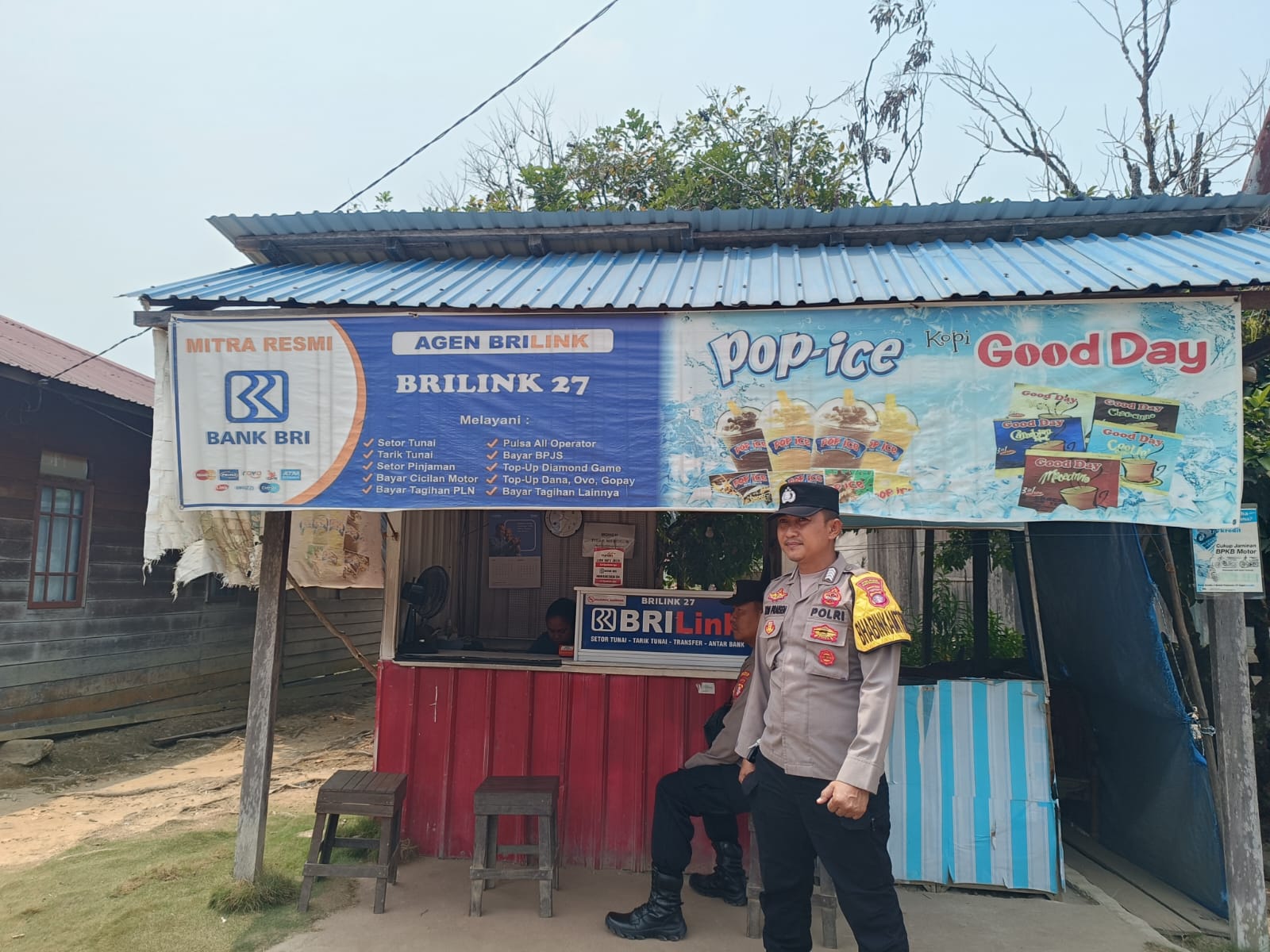 Dengan Patroli Dialogis, Polsek Tewang Sangalang Garing dan Pulau Malan Berikan Rasa Aman Kepada Masyarakat
