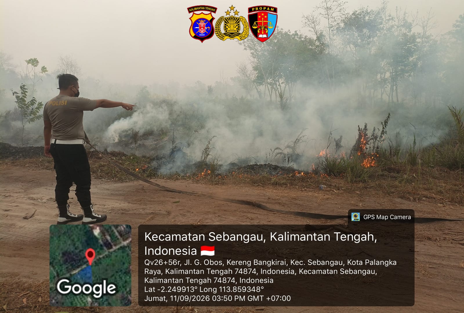 Cegah Sebaran Api di Jalan G. Obos, Satgas Karhutla Bidpropam Polda Kalteng Kembali Padamkan Kebakaran Lahan