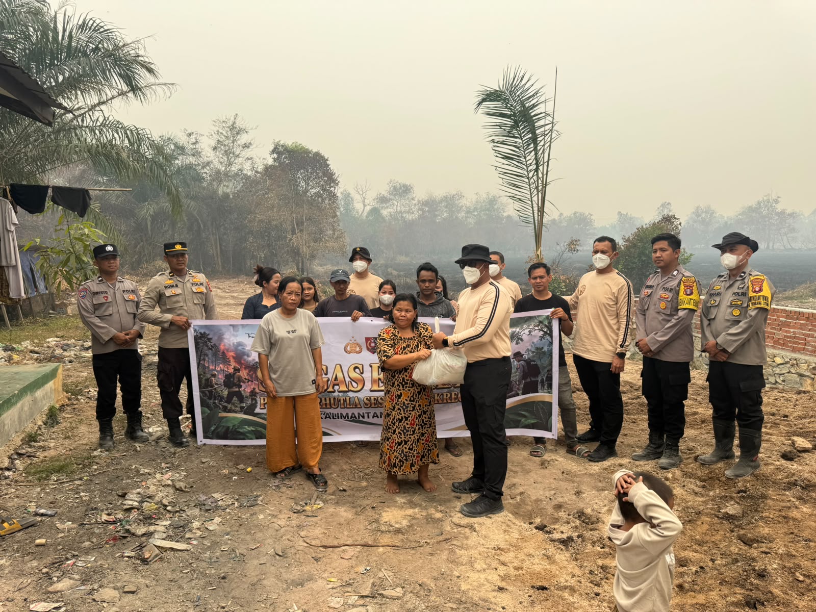 Pengabdian Masyarakat, Sespimti Polri Dikreg ke-36 Laksanakan Bakti Sosial di Pos Titik Api Karhutla Kabupaten Katingan