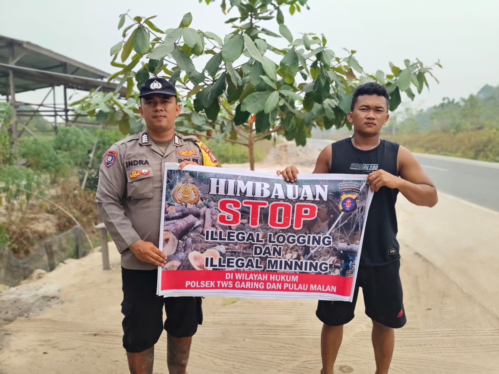 Upaya pencegahan ilegal logging dan mining Bhabinkamtibmas Polsek Tws Garing dan Pulau Malan gencar gencar rutin sosialisasi larangan ilegal Logging dan Mining.