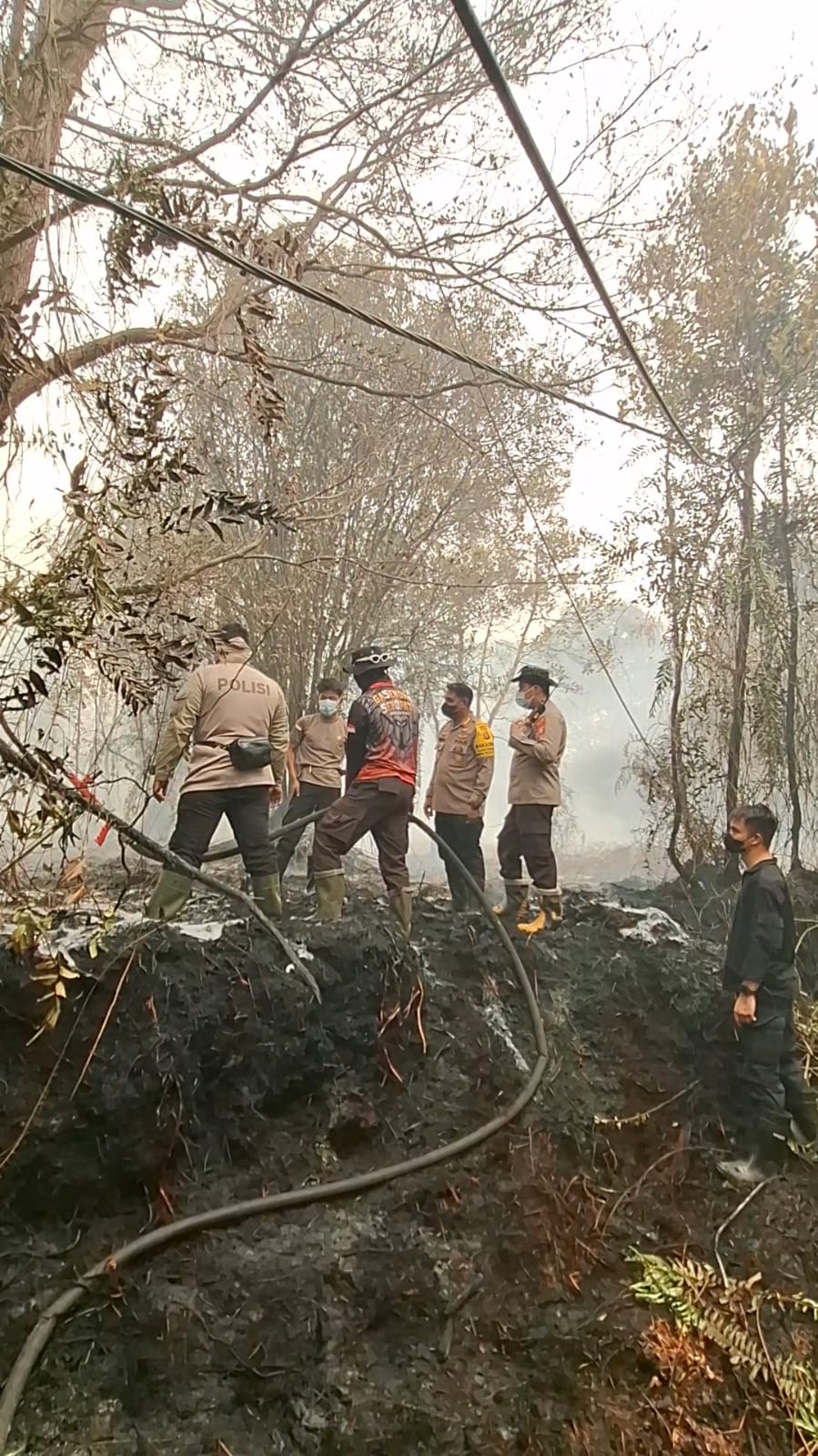 Dirsamapta Polda Kalteng Pantau Langsung Penggunaan Larutan Surfaktan Dalam Penanganan Karhutla