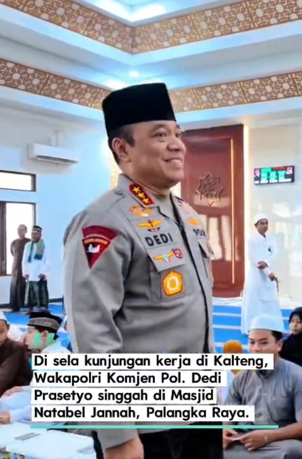 Wakapolri Komjen Pol. Dedi Prasetyo Berbagi Berkah di Masjid Natabel Jannah Palangka Raya