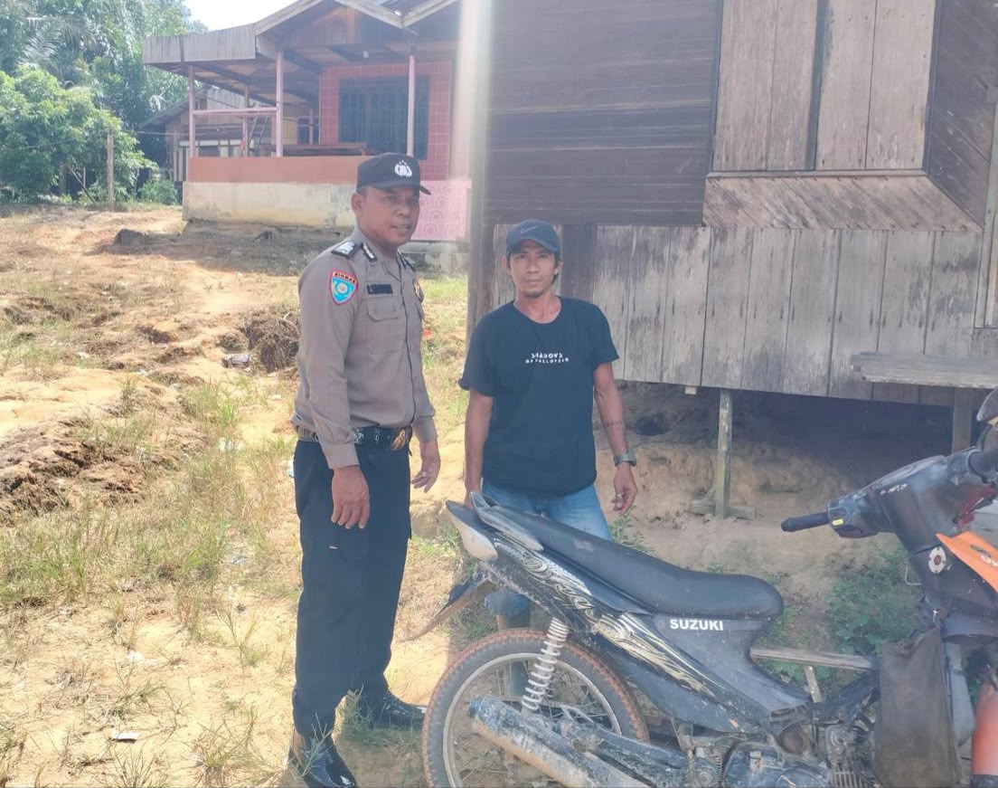 Dengan Patroli Dialogis, Polsek Tewang Sangalang Garing dan Pulau Malan Berikan Rasa Aman Kepada Masyarakat