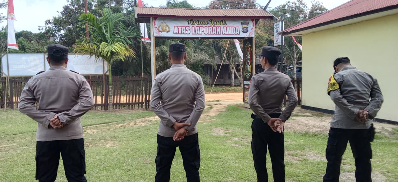 Personel Polsek Katingan Hulu Laksanakan Apel Pagi Sebelum Piket.